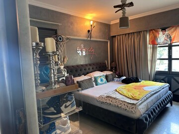 Bedroom in 5 BHK Villa at Seven Bungalow, Andheri West – for Rent