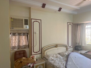 Living Room in 3 BHK Apartment at Broklyn Hill, Andheri West – for Rent