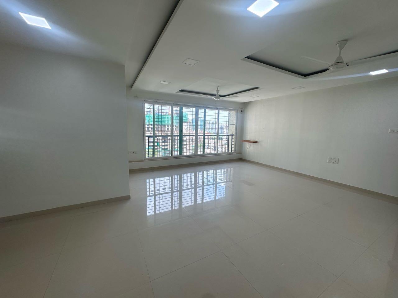 3 BHK + Servant Room 1100 Sq.Ft. Apartment in DLH Orchid