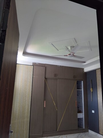 Furnished Amenities in 2 BHK Apartment at Sun Bright Apartment, Sector 73 – for Sale