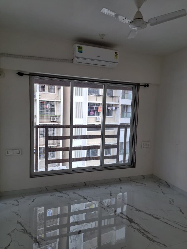Room, rishabraj-sujai 1 Bedroom 440 Sq.Ft. Apartment In Malad East Mumbai 9196734