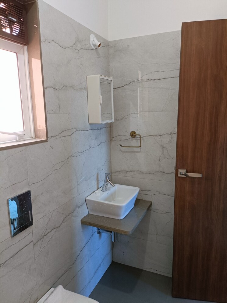 Bathroom, rishabraj-sujai 1 Bedroom 440 Sq.Ft. Apartment In Malad East Mumbai 9196734