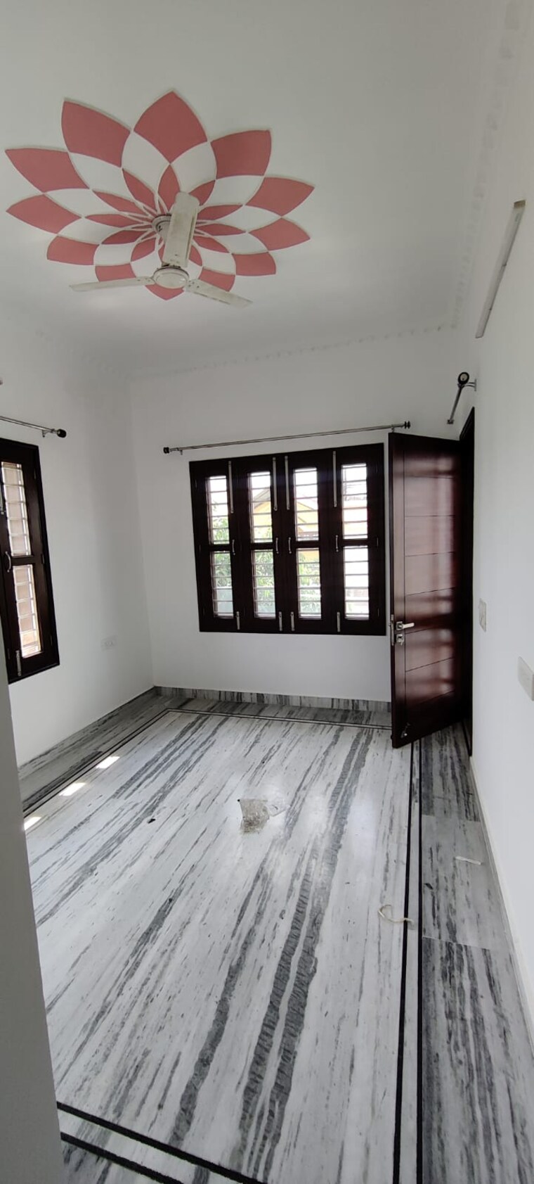 Room, ballupur 3 Bedroom 2480 Sq.Ft. Independent House In Ballupur Dehradun 9196728