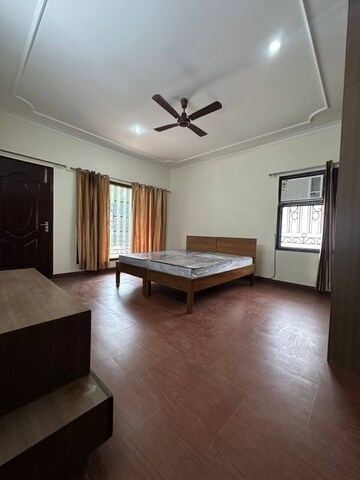 Living Room in 4 BHK Builder Floor at Milestone 32nd Avenue, Sector 15 – for Rent
