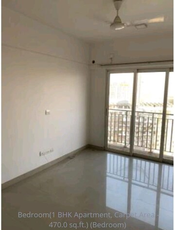 Room in 2 BHK Apartment at Kalpataru Paramount, Kapur Bawdi – for Rent