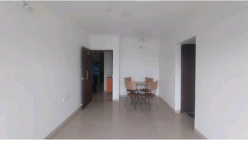 2 BHK Apartment For Rent in Kalpataru Paramount, Kapur Bawdi