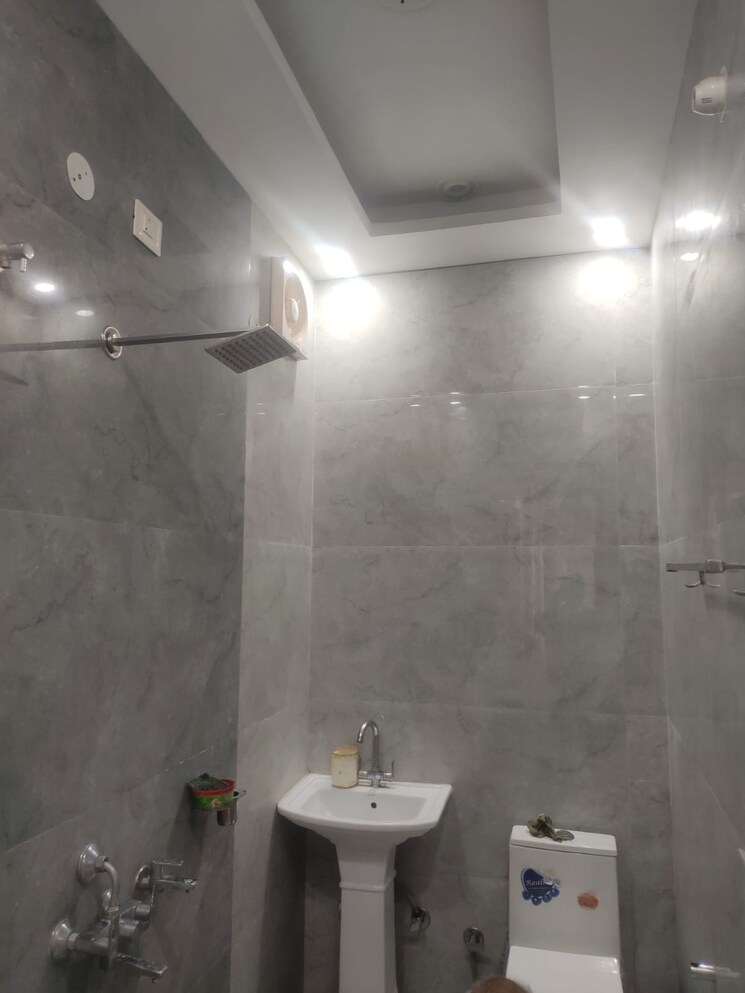 Bathroom, gms road 3 Bedroom 2600 Sq.Ft. Independent House In Gms Road Dehradun 9196761