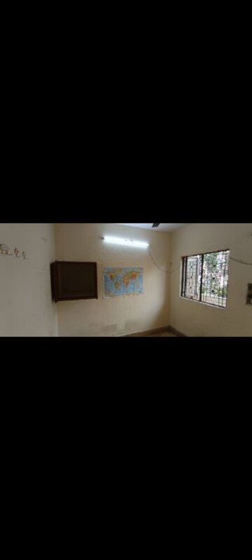  1 BHK Independent House at Mukherjee Nagar – for Rent