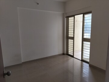 Bedroom in 2 BHK Apartment at Shiva Heights, Pimple Saudagar – for Rent