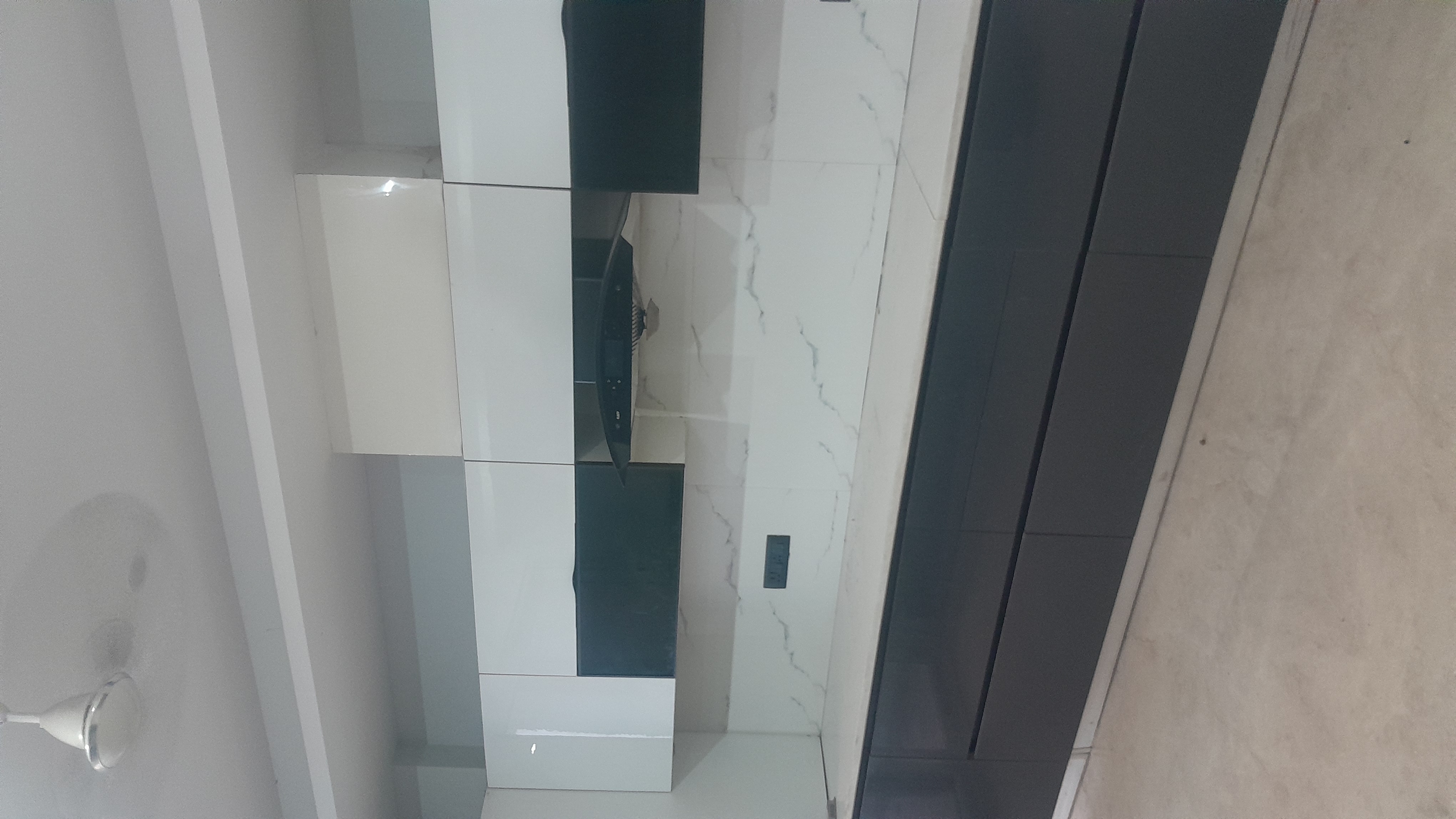 2 BHK + Pooja Room Builder Floor For Rent in Unitech South City II