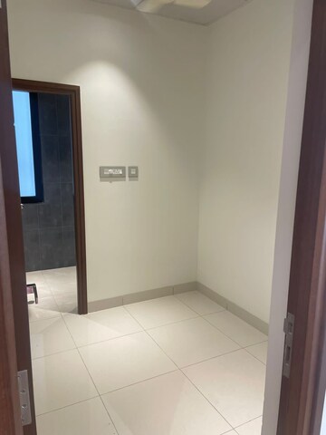 Room in 3 BHK Apartment at Aparna One, Shaikpet – for Rent