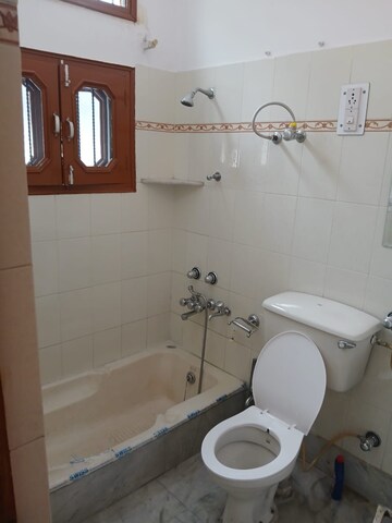 Bathroom in 3 BHK Builder Floor at Sector 38 – for Rent
