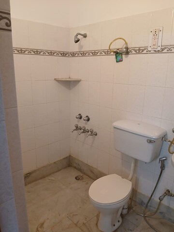 Bathroom in 3 BHK Builder Floor at Sector 38 – for Rent