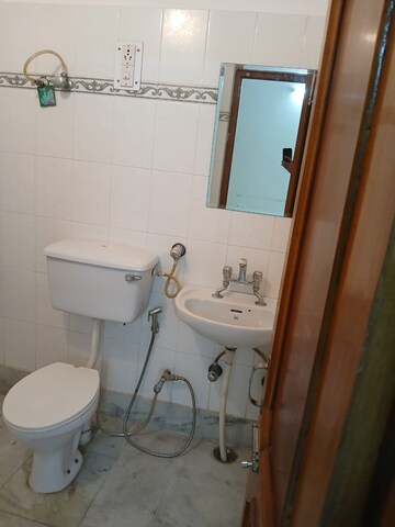 Bathroom in 3 BHK Builder Floor at Sector 38 – for Rent