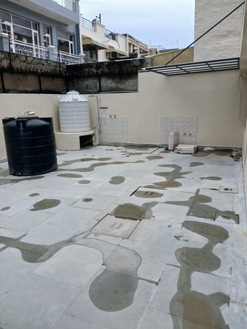 Team Area in 3 BHK Builder Floor at Sector 38 – for Rent