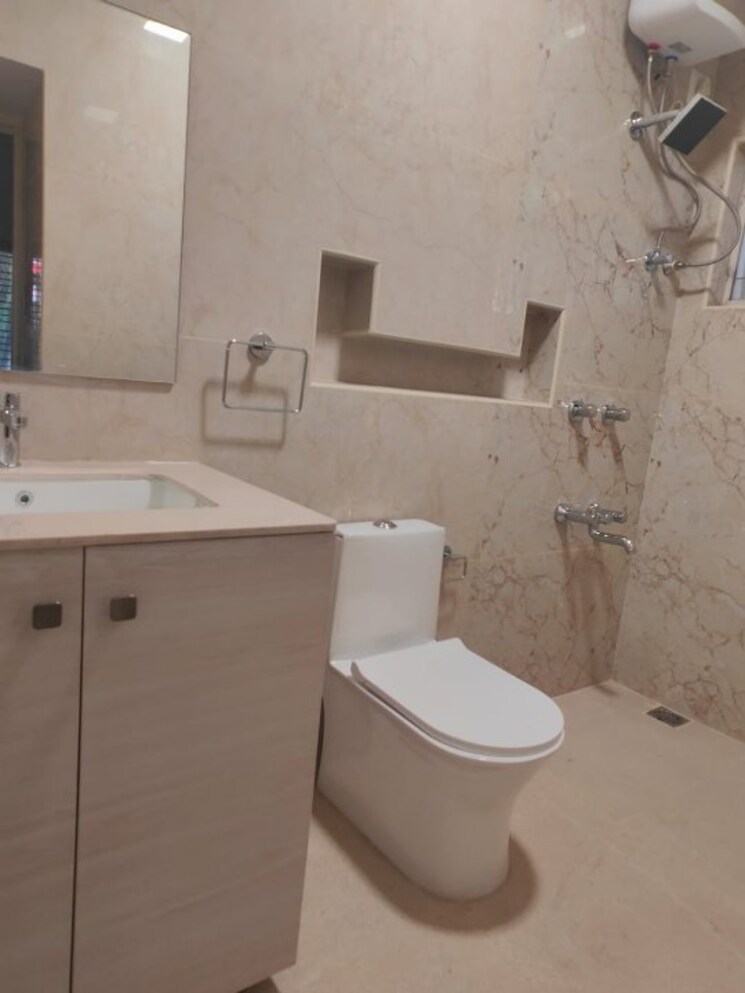 Bathroom, koramangala 3 Bedroom 1450 Sq.Ft. Builder Floor In Koramangala Bangalore 9196847