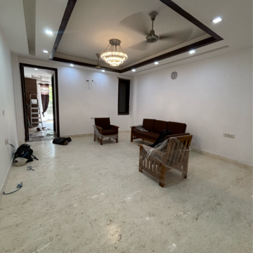 Parking in 2 BHK Builder Floor at Malviya Nagar – for Rent