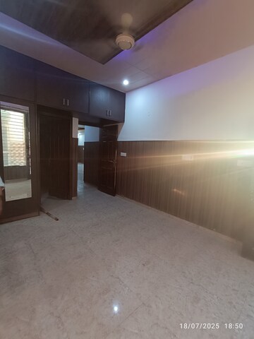 Room in 3 BHK Apartment at Sector 118 – for Sale