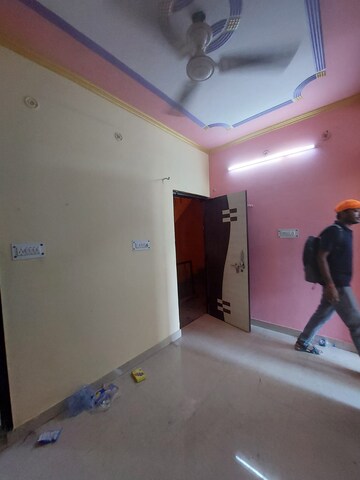 Room in 1 BHK Apartment at Sarita Vihar – for Rent