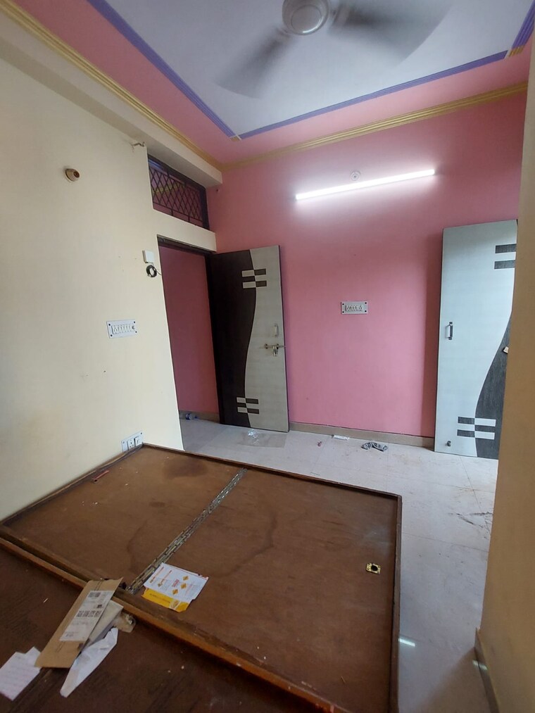 Bedroom, sarita vihar 1 Bedroom 450 Sq.Ft. Apartment In Sarita Vihar Delhi 9196908