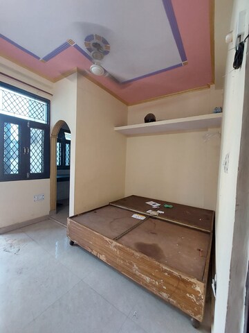 Room in 1 BHK Apartment at Sarita Vihar – for Rent