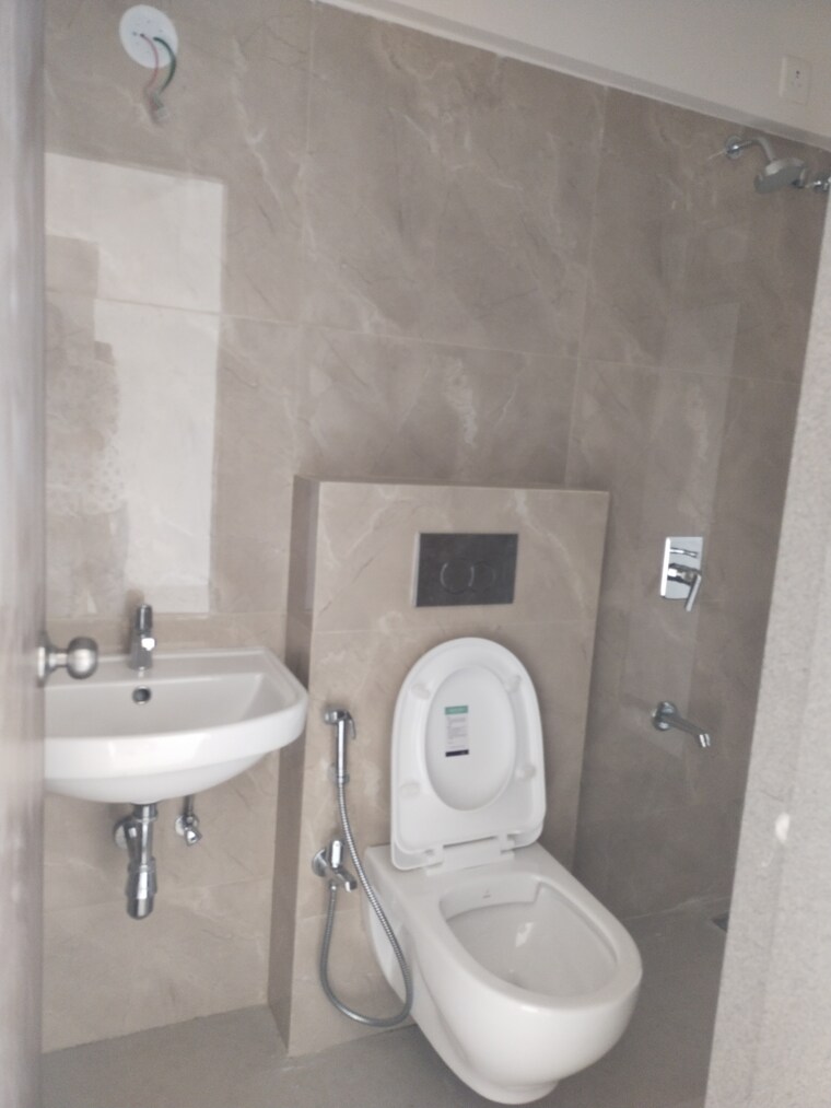 Master Bedroom, hirani-skyview-castle 2 Bedroom 600 Sq.Ft. Apartment In Kurla Mumbai 9196914