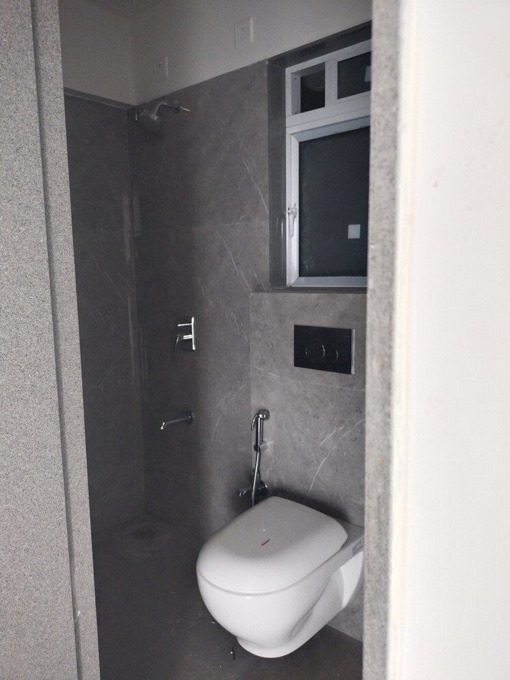 Bathroom, hirani-skyview-castle 2 Bedroom 600 Sq.Ft. Apartment In Kurla Mumbai 9196914