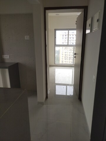 Room in 2 BHK Apartment at Hirani Skyview Castle, Kurla – for Rent