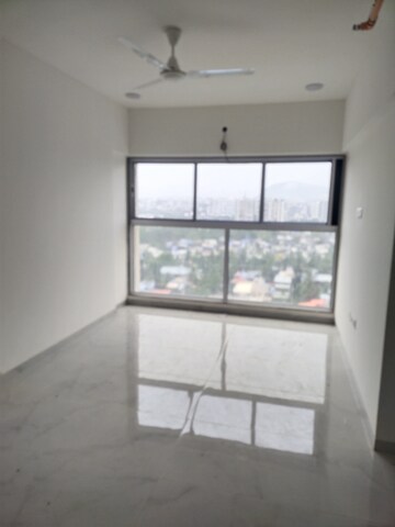 2 BHK Apartment For Rent in Hirani Skyview Castle, Kurla