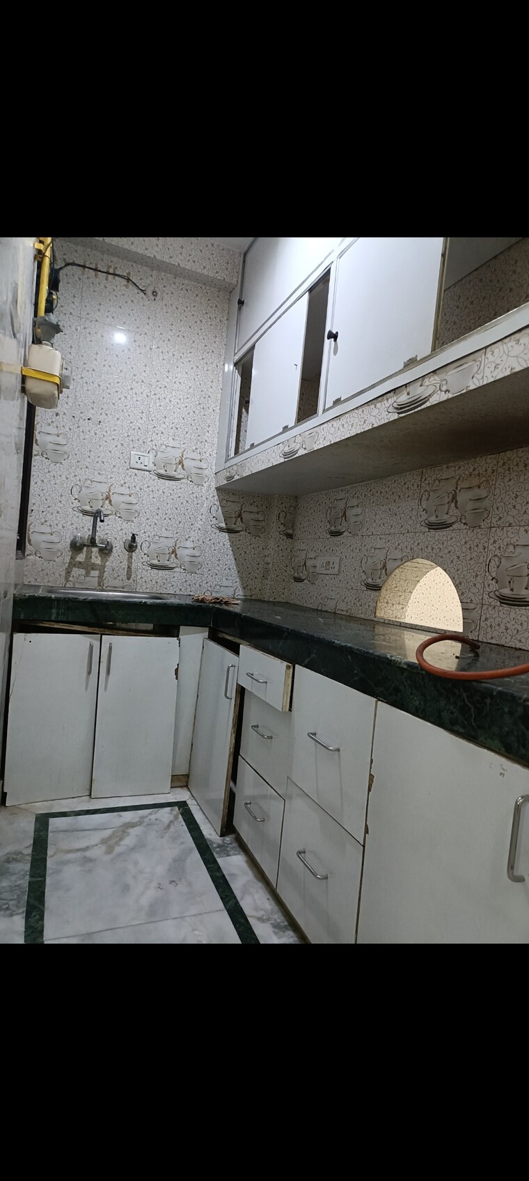 Kitchen, mayur vihar phase 1 2 Bedroom 950 Sq.Ft. Builder Floor In Mayur Vihar Phase 1 Delhi 9196922