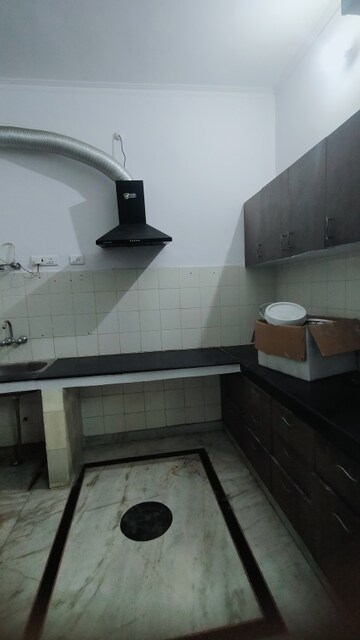 Kitchen in 6+ BHK Villa at Gomti Nagar – for Rent