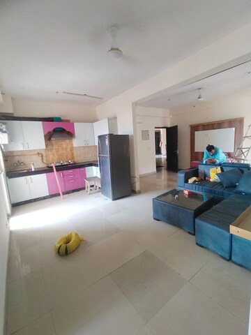 Team Area in 3 BHK Apartment at Futec Gateway, Sector 75 – for Rent