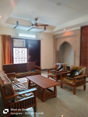 Living Room in 4 BHK Builder Floor at Sector 15 – for Rent