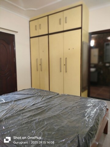 Bedroom in 4 BHK Builder Floor at Sector 15 – for Rent