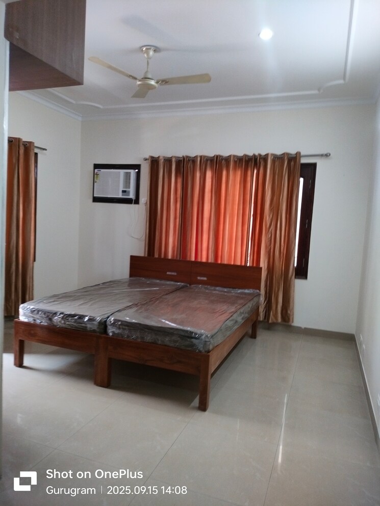 Bedroom, sector 15 4 Bedroom 4500 Sq.Ft. Builder Floor In Sector 15 Gurgaon 9196957