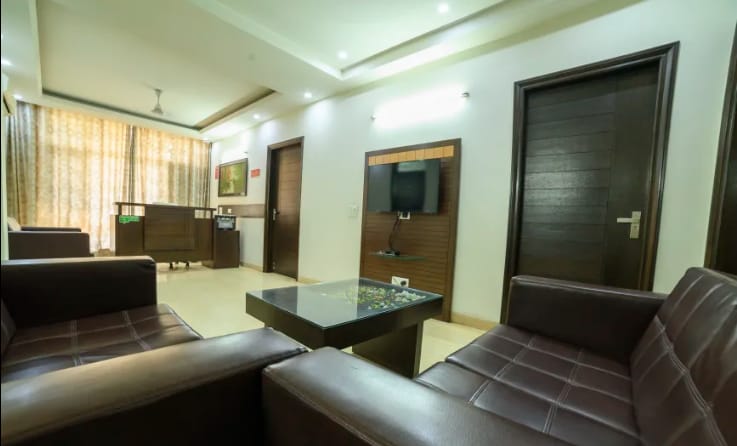 3 BHK + Pooja Room 3000 Sq.Ft. Independent House in Palam Vihar Residents Association