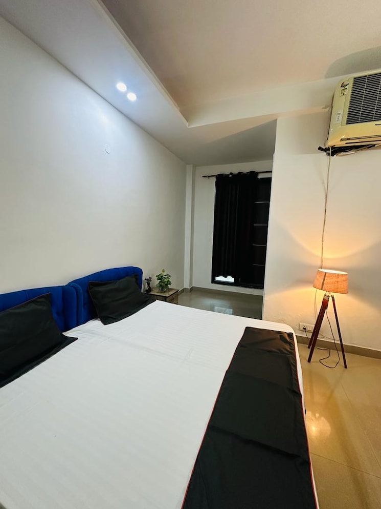 Master Bedroom, palam-vihar-residents-association 3 Bedroom 3000 Sq.Ft. Independent House In Palam Vihar Gurgaon 9196962