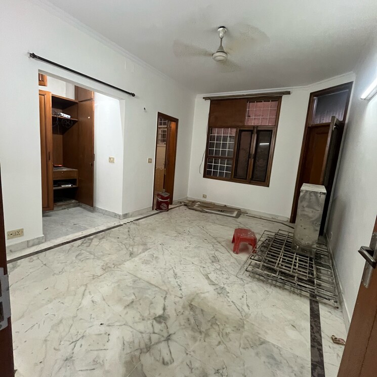 Room, malviya nagar 3 Bedroom 1800 Sq.Ft. Builder Floor In Malviya Nagar Delhi 9196968