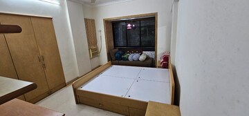 Furnished Amenities in 3 BHK Apartment at Thane West – for Rent