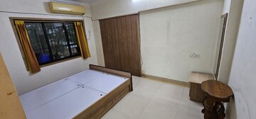 Room in 3 BHK Apartment at Thane West – for Rent