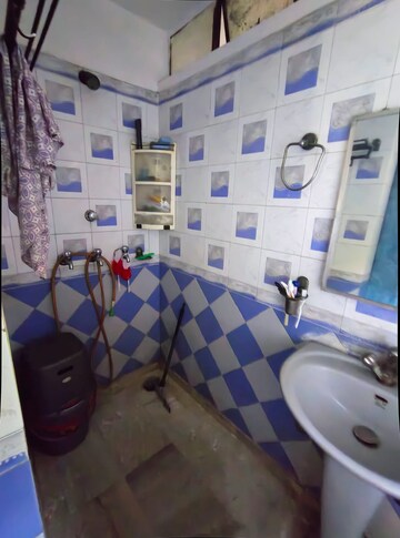 Bathroom in 3 BHK Apartment at Mayur Vihar Phase 1 – for Rent