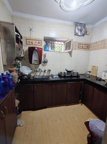 Kitchen in 3 BHK Apartment at Mayur Vihar Phase 1 – for Rent
