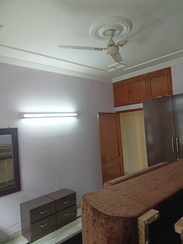 Room in 2 BHK Apartment at Sector 15 – for Rent