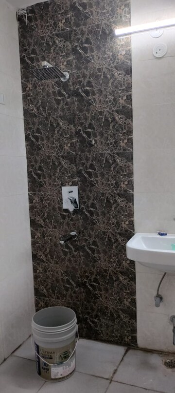 Bathroom in 2 BHK Apartment at Sector 15 – for Rent