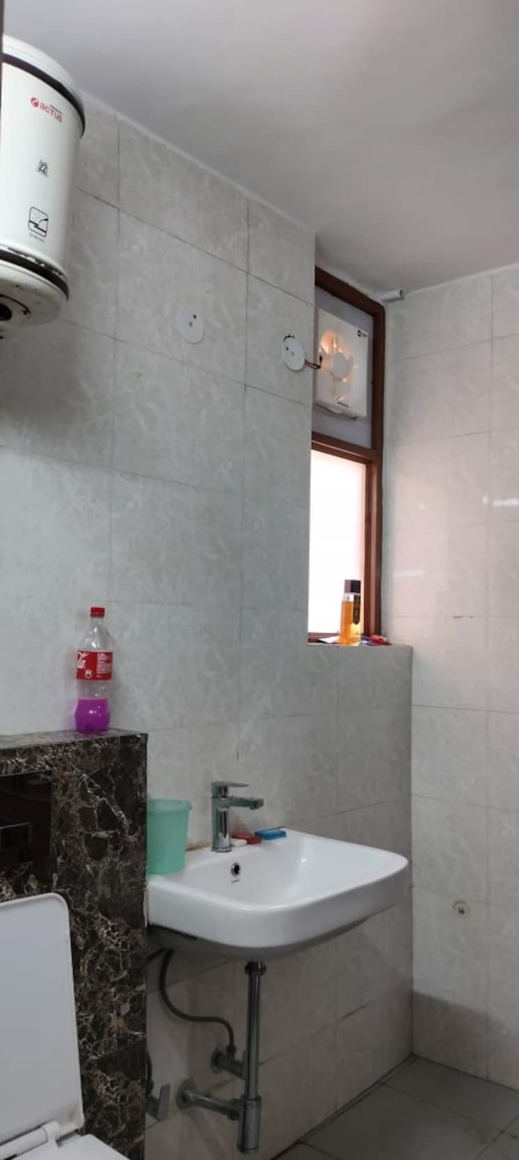 Bathroom, sector 15 2 Bedroom 1200 Sq.Ft. Apartment In Sector 15 Gurgaon 9196985