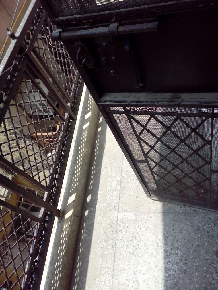 Balcony, sarita vihar 1 Bedroom 450 Sq.Ft. Apartment In Sarita Vihar Delhi 9196988