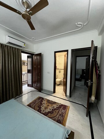 Bedroom in 3 BHK Builder Floor at Sector 15 – for Rent
