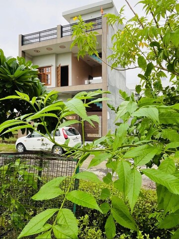  Plot – Exterior View View at Sultanpur Road - for Sale