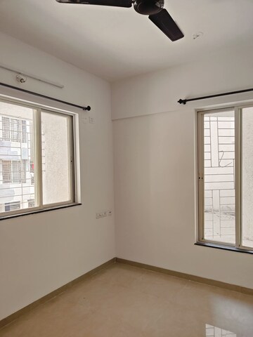 Room in 2 BHK Apartment at Vilas Javdekar Yashwin Anand, Sus – for Rent