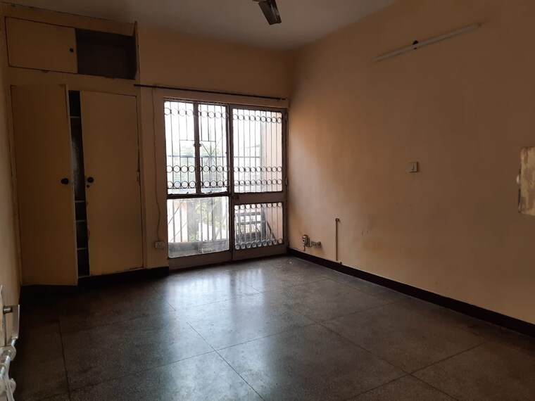 Room, sarita vihar 2 Bedroom 1250 Sq.Ft. Apartment In Sarita Vihar Delhi 9197015